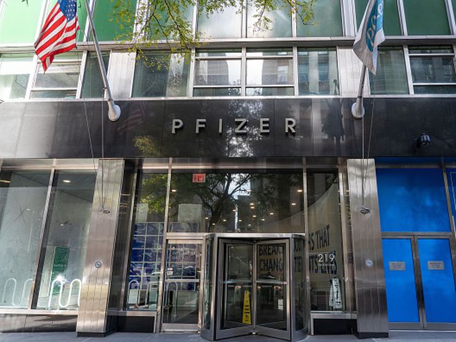 Covid: in consegna oltre 1,5 milioni di vaccini Pfizer in Italia