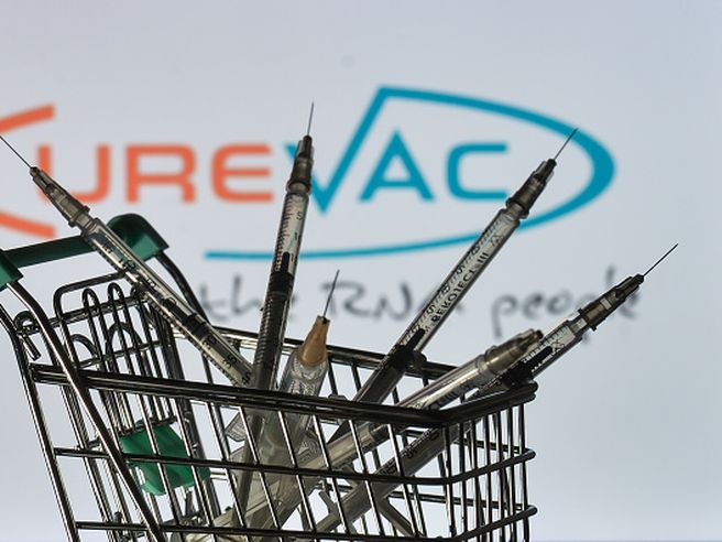 CureVac affonda a Wall Street dopo ritiro suo candidato vaccino anti Covid