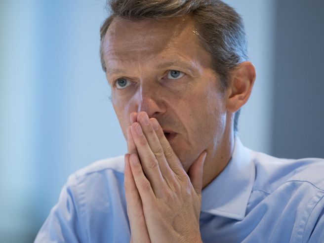 Bank of England lascia tassi e target acquisti bond fermi. Uscente Haldane unico a votare per tapering, l’addio con profezia nefasta
