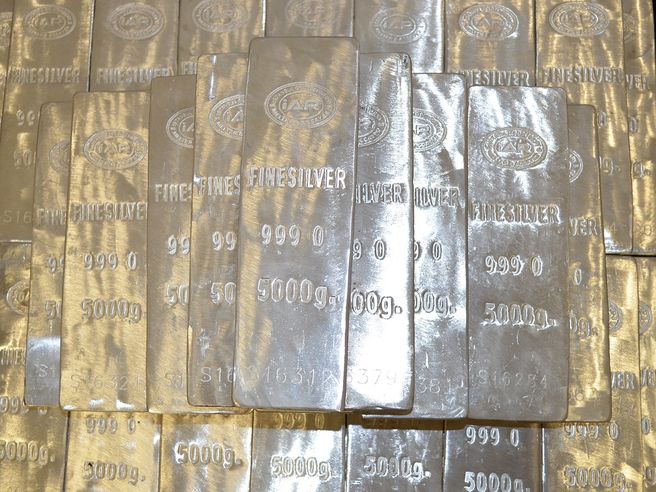 Mercati: due scenari opposti di sentiment e le possibili reazioni di oro, argento e azioni