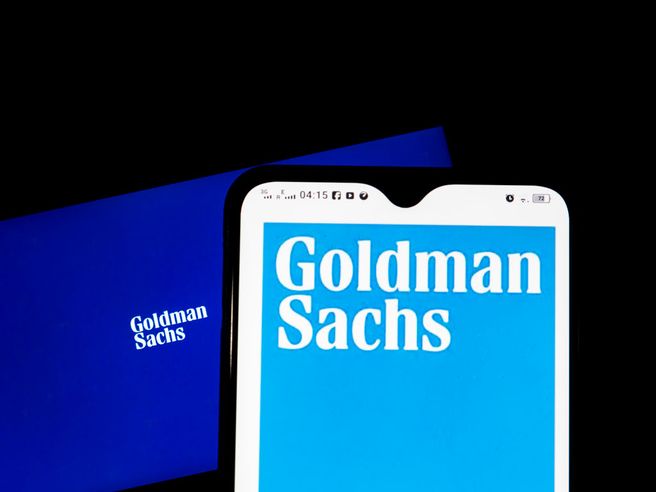 Goldman Sachs taglia outlook Pil Usa, paventa petrolio a $175 con fattore Russia. Per 2023 parla di ‘rischio recessione’