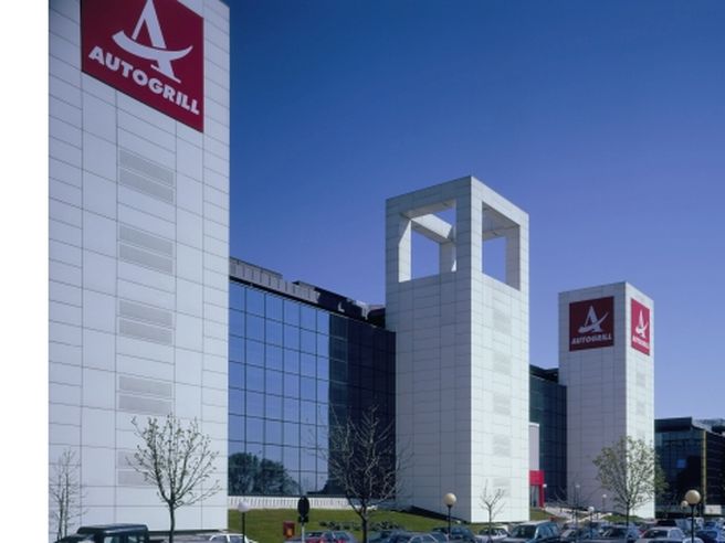 Autogrill: -0,3% le vendite nelle prime 18 settimane 2012, confermata la guidance