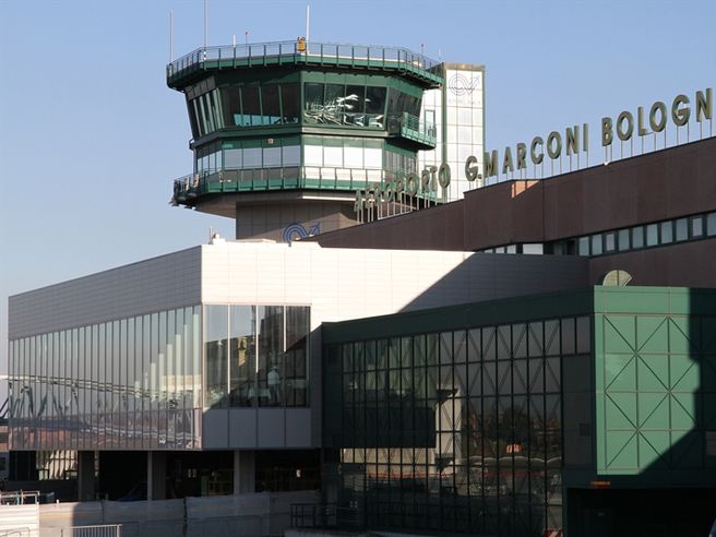 Aeroporto di Bologna: rinnova per altri 6 anni la partnership con Ryanair