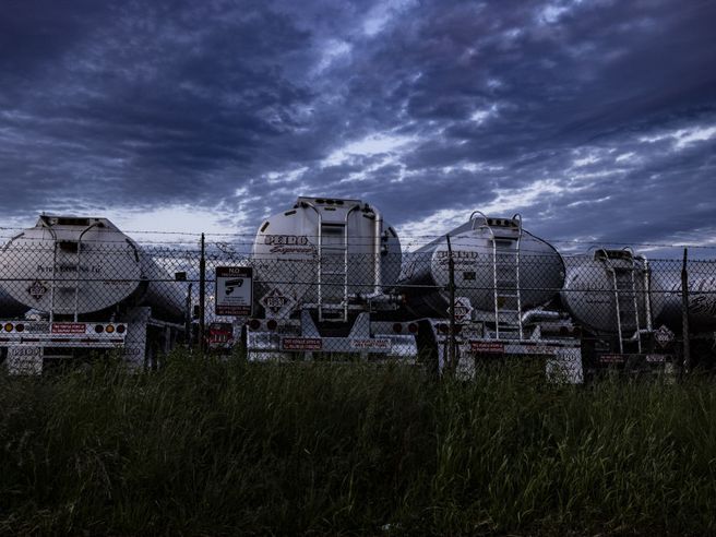 Petrolio: Brent vola fin oltre $86 al barile, WTI al record dal 2014 verso quota $84