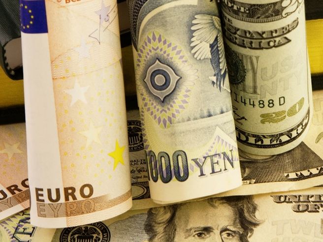 Valute: nuovi record negativi per lira turca e peso messicano
