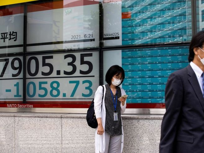 Borsa Tokyo -0,81%, Shanghai e Hong Kong -0,90%. I record a Wall Street non aiutano, paura variante Delta