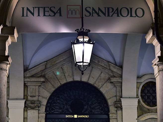 Intesa SanPaolo: utile netto 1,330 miliardi di euro in II trimestre, di 2,354 MLD in I semestre