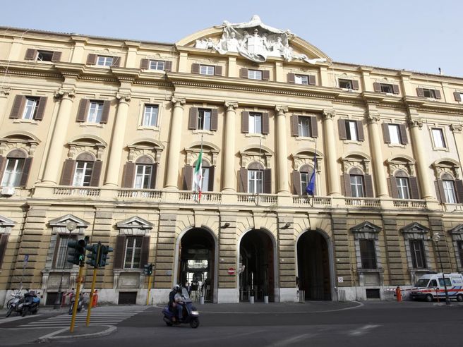 Btp Italia: con istituzionali collocamento supera i 2 miliardi, seconda peggior emissione di sempre