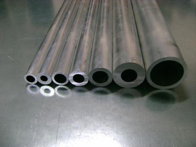 Rusal ridurrà la produzione di alluminio del 9% dopo perdita nel I semestre