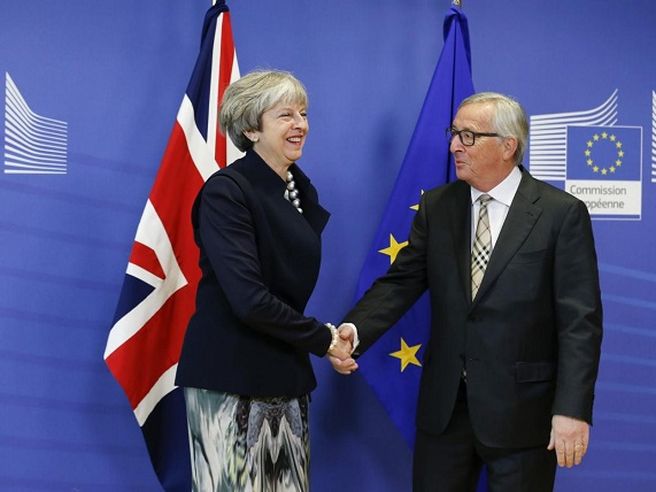 Brexit, terza disfatta per Theresa May: Westminster boccia proposta divorzio. Corbyn: ora elezioni