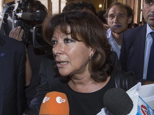 Governo: Casellati riceve mandato esplorativo e promette “tempi rapidi” per incontri con partiti