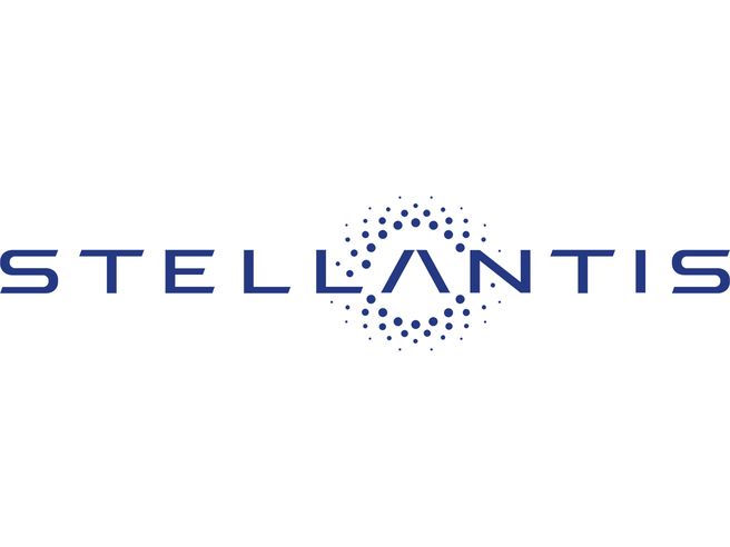 Stellantis presenta la piattaforma STLA Medium con più di 700 km di autonomia. Il commento di Tavares