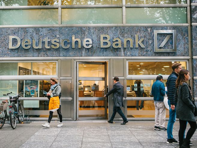 Deutsche Bank: utile trimestrale sopra le attese