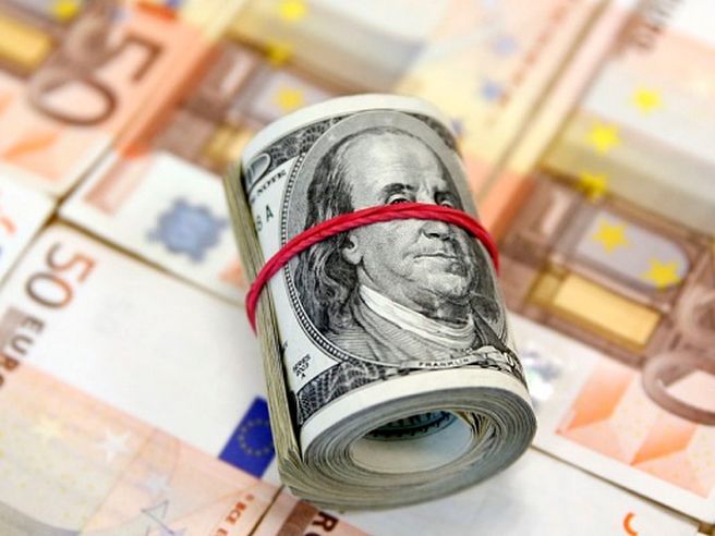 Forex: euro/dollaro oltre quota 1,14 sui massimi a 5 mesi, domani test payrolls