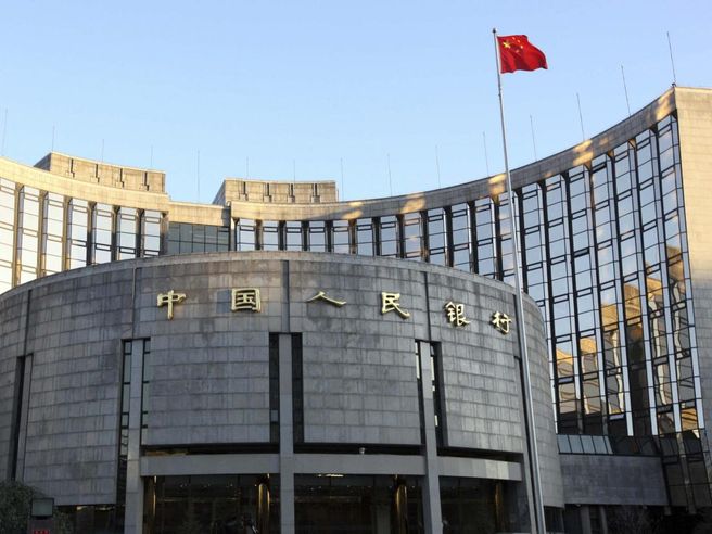 Cina: rumor Treasuries potrebbero essere basati su informazioni errate. Dollaro recupera, euro sotto $1,20