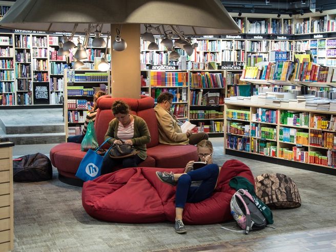 Mondadori, calo del 12% dell’utile netto nei primi nove mesi del 2025