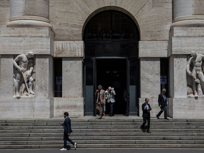 Ftse Mib debole in avvio, bene Interpump e Leonardo