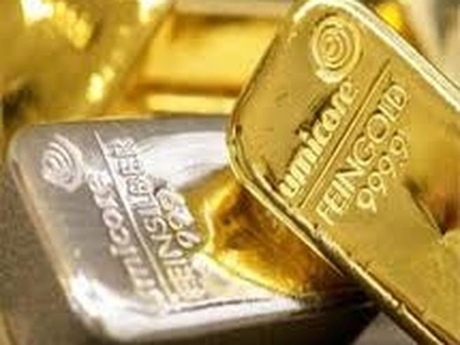 Oro di slancio sopra la soglia dei 1.300 $ sui massimi a un mese, +4% per l’argento