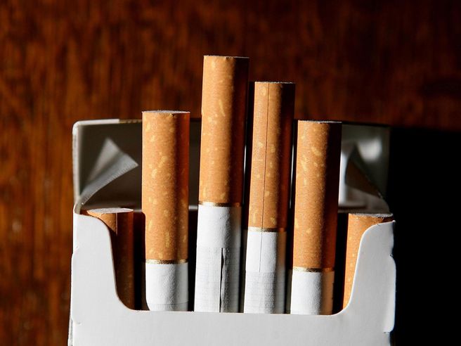 Wall Street: tonfo consumer staples, settore affossato da Philip Morris e Procter&Gamble