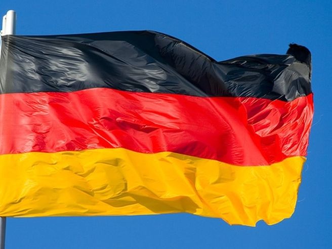 Germania: Bundesbank rivede al rialzo stima crescita, nel 2014 Pil +1,9%