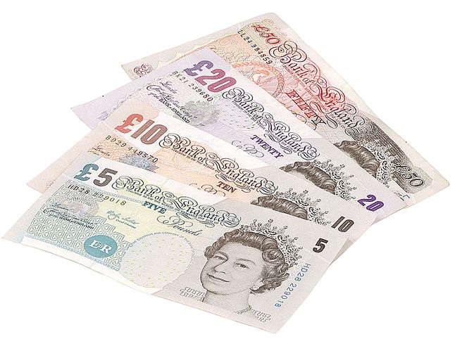 Forex: sterlina tocca massimi annui sopra 1,63 $