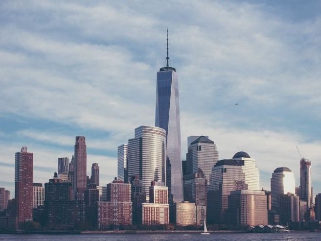 Usa: spese per consumi -1%, redditi personali scivolano del 7,1%