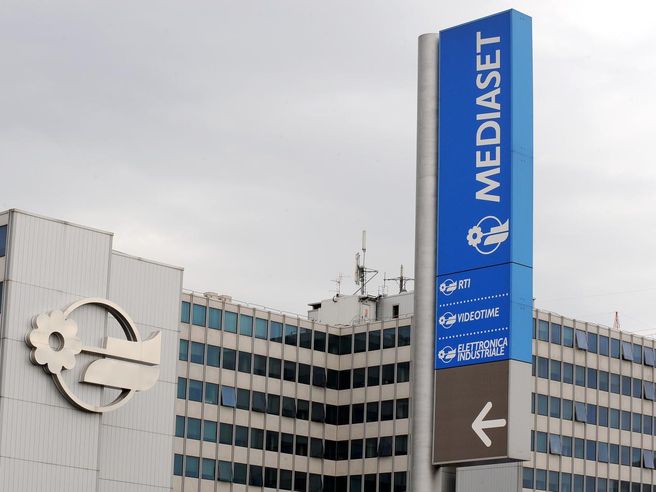 Mediaset: titolo debole in Borsa, cresce ipotesi partner telco per Premium