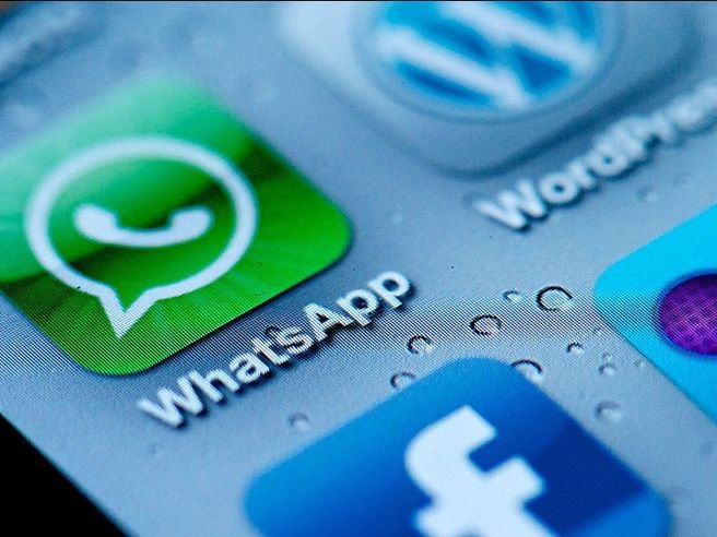 Facebook: via libera da Commissione europea ad acquisizione WhatsApp