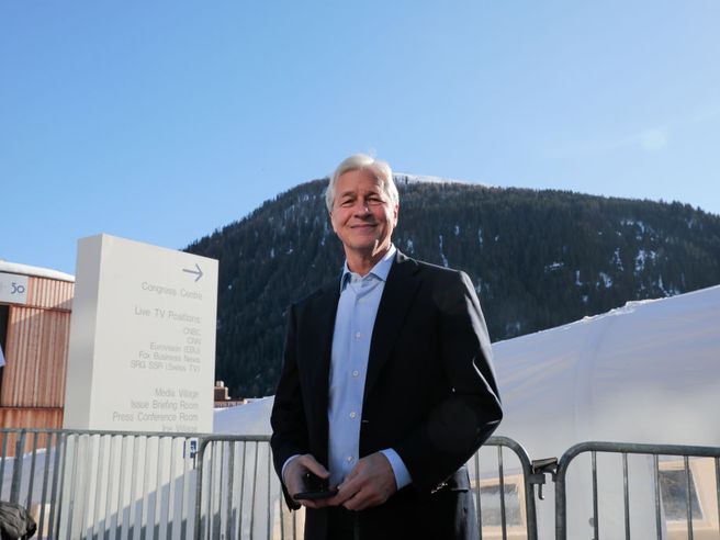 JP Morgan, Jamie Dimon: ‘Covid, inflazione e guerra Russia-Ucraina combinazione rischi senza precedenti’
