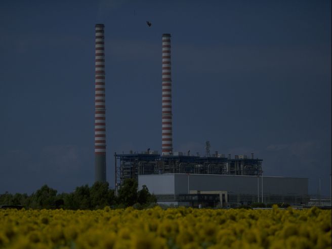 Enel: Societe Generale avvia copertura con rating buy, target 3,5 euro