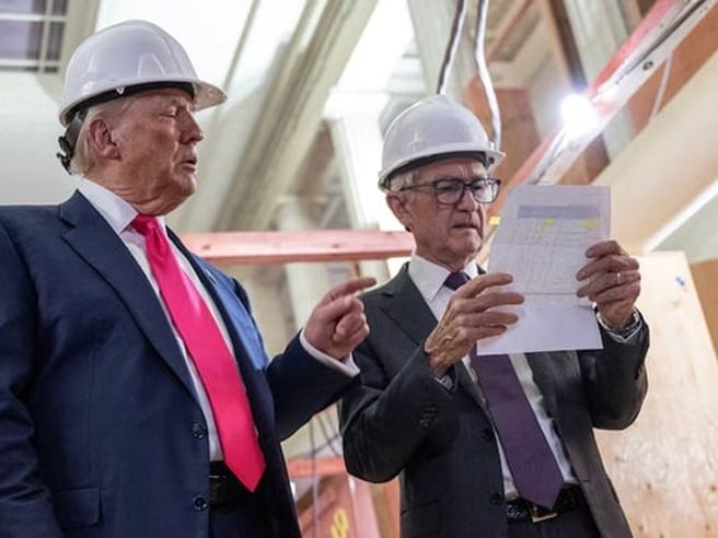 UNA RIDICOLA E RIDONDANTE FEDERAL RESERVE!