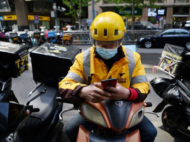 Borsa Tokyo +0,10%, Hong Kong segue le orme del Nasdaq dopo boom tassi Treasuries. Meituan -10%, Tencent -4%