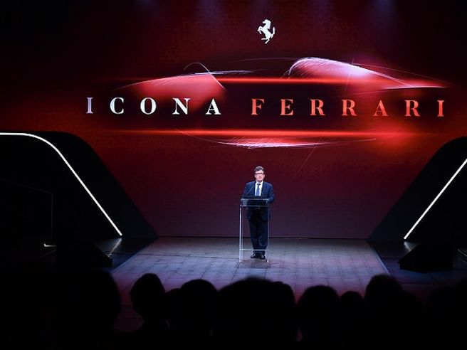 Ferrari: a.d. Louis Camilleri lascia a sorpresa, Elkann ad interim