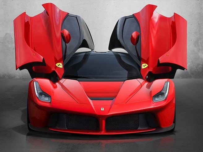 Ferrari presenta il nuovo Suv “Purosangue”