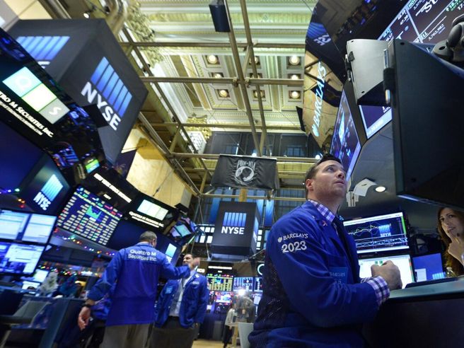 Usa: rendimenti Treasury invariati. Decennale in lieve rialzo