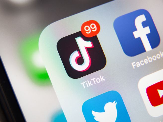 Trump minimizza rischi sicurezza nazionale legati a TikTok