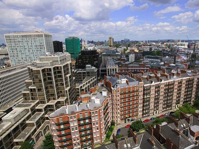 Mercato immobiliare: nel 2014 prezzi ancora in calo, soprattutto nelle piccole città