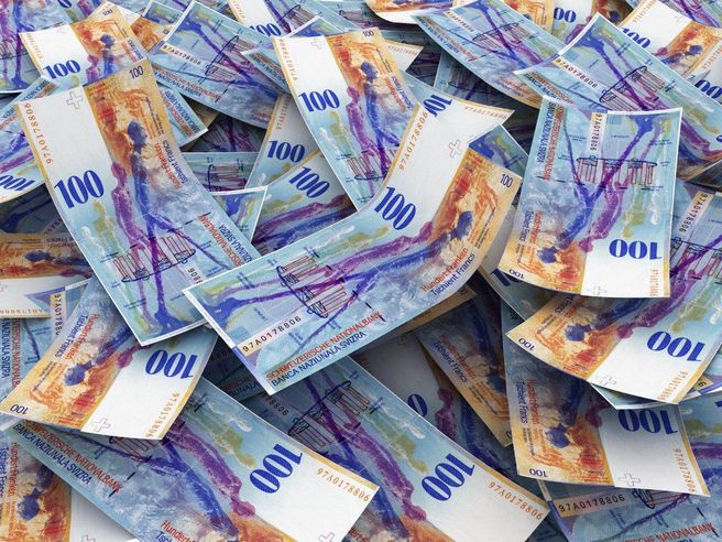 Svizzera: riserve valutarie in aumento a maggio