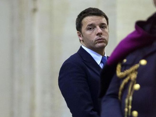 Renzi imita Trump: riapriamo l’Italia, prima imprese e poi scuole e negozi