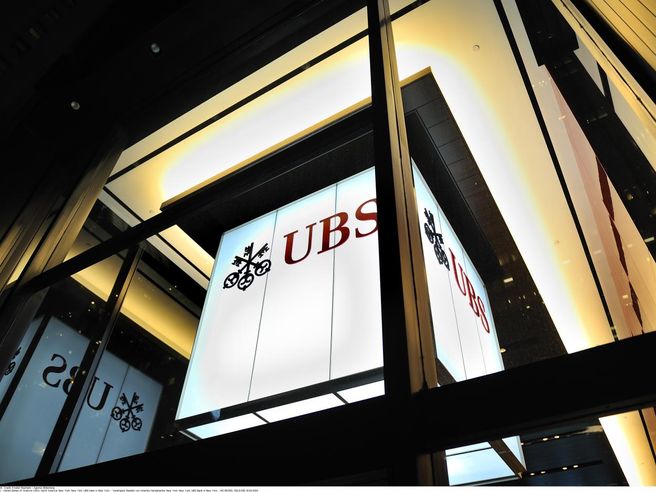 UBS: chiude due terzi investment banking di Credit Suisse