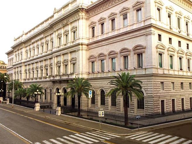 Italia: Bankitalia sta passando al vaglio il comparto bancario (Wsj)