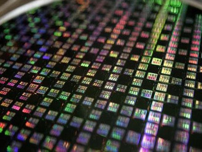 Stmicroelectronics: torna in utile nel II trimestre a 38 milioni di dollari