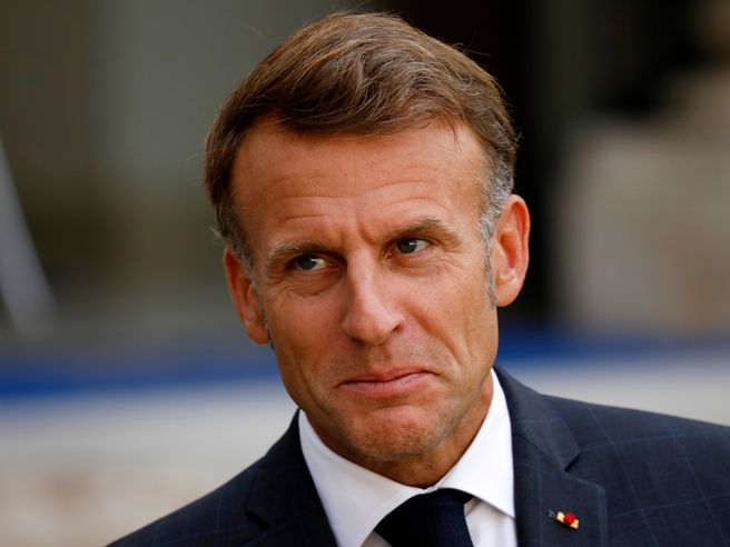 Macron sceglie Lecornu, ma è incubo downgrade. Btp al sorpasso sui cugini d’oltralpe e maxi-tesoretto spread per Giorgetti
