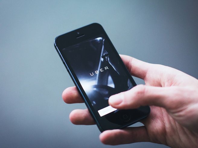 Uber: batosta in Uk, Corte inglese riconosce gli autisti come dipendenti