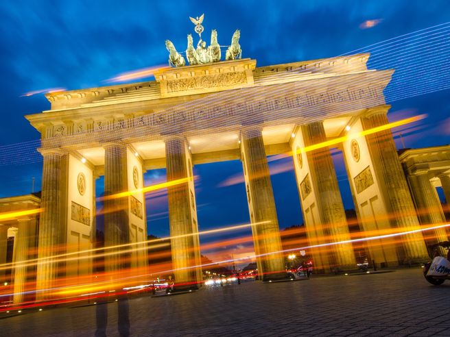 Germania: Bundesbank, l’industria continua a trainare l’economia