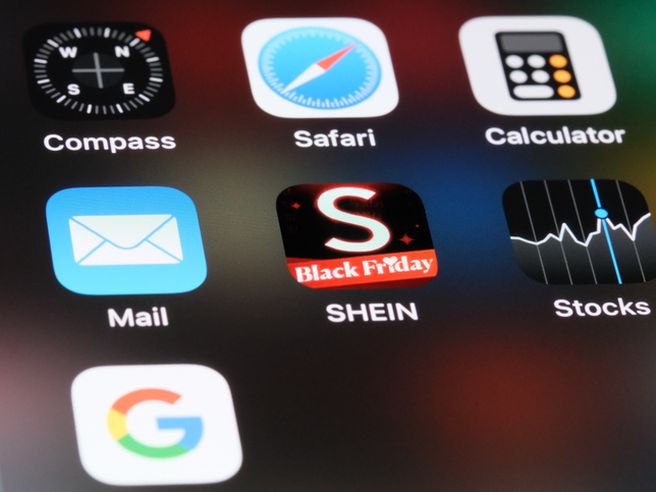Shein: possibile riduzione della valutazione a $30 miliardi