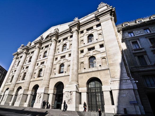 Borsa Milano ritrova il segno più e indossa maglia rosa in Europa. Acquisti su Tenaris ed Eni, ma è STM il più gettonato
