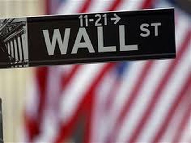 Wall Street negativa in avvio, oggi è il Columbus Day