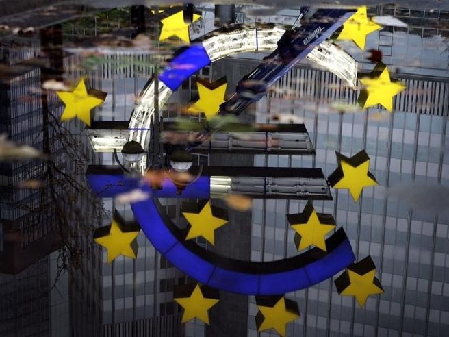 Eurozona: produzione industriale migliora a luglio, oltre le attese