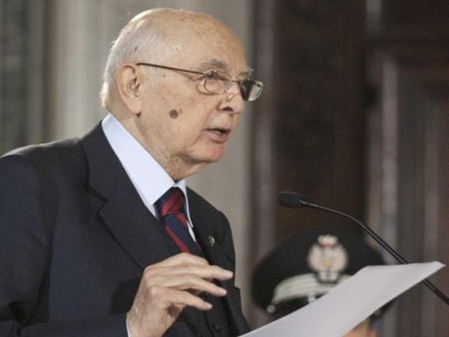 Napolitano: rafforzare sostegno all’economia, non può mancare apporto banche